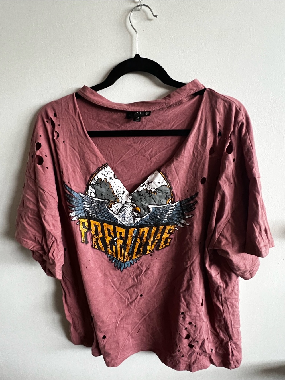iris Rose Graphic V-Neck Tee with Eagle Print